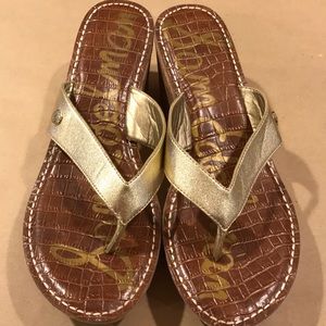 Sam Edelman gold wedges